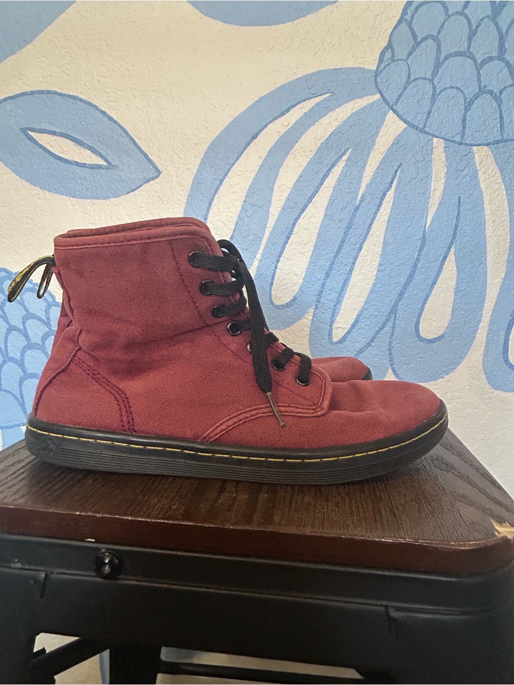 Dr. Martens Shoreditch Burgundy Canvas High Top Boots - Size